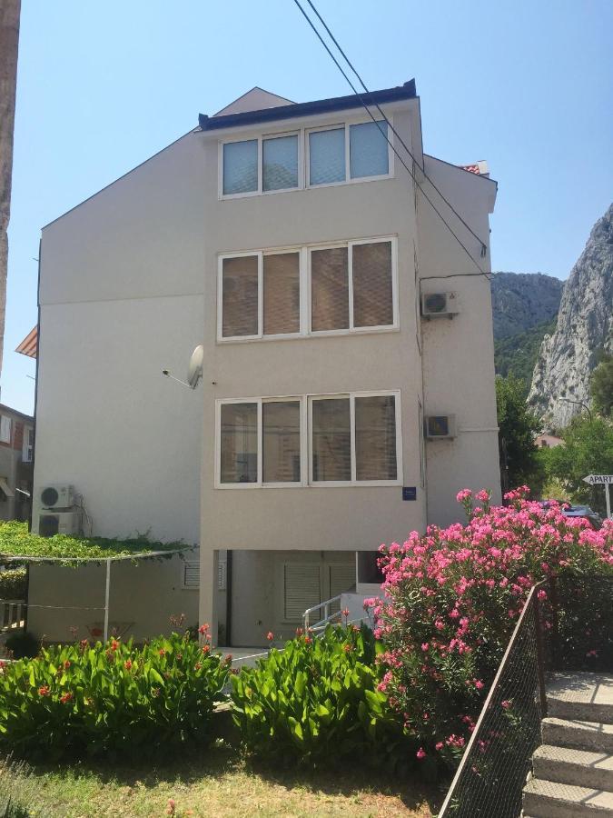 Apartment Mate Omiš Εξωτερικό φωτογραφία